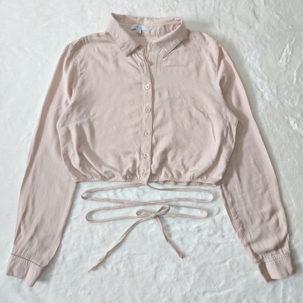 Iris Small Light Pink Crop Top Button Up Collar Cropped Cinched Waist Tie Around